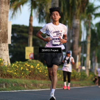 Runner Photo 7707481
