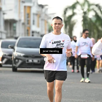 Runner Photo 7707492