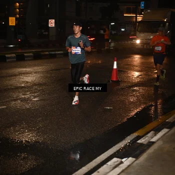 Runner Photo 7707500