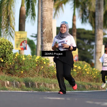 Runner Photo 7707506