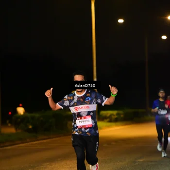 Runner Photo 7707517
