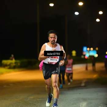 Runner Photo 7707518