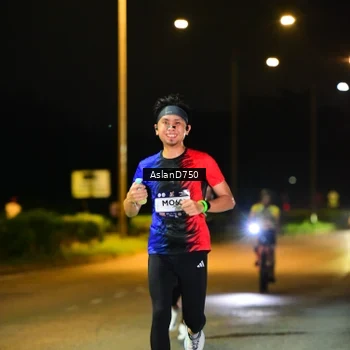 Runner Photo 7707522