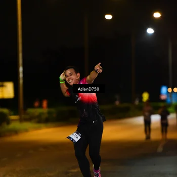 Runner Photo 7707531