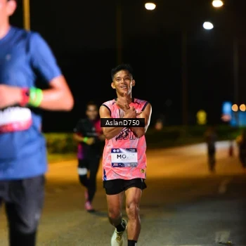 Runner Photo 7707534