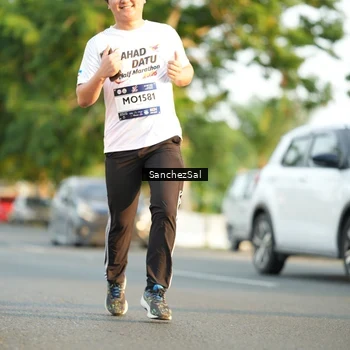 Runner Photo 7707544
