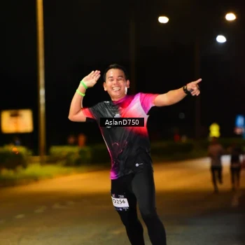 Runner Photo 7707548