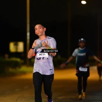 Runner Photo 7707561