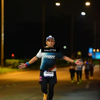 Runner Photo 7707575