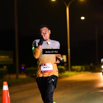 Runner Photo 7707589