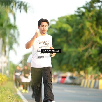 Runner Photo 7707596