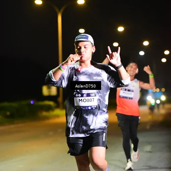 Runner Photo 7707610