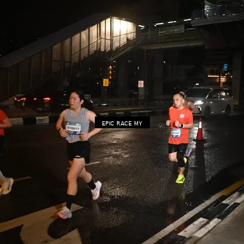 Runner Photo 7707615