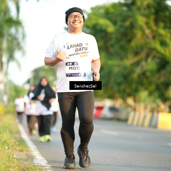 Runner Photo 7707618