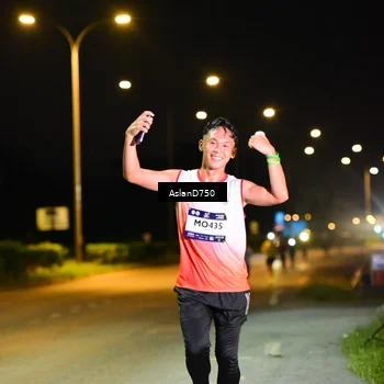 Runner Photo 7707619
