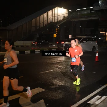 Runner Photo 7707636