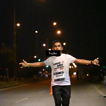 Runner Photo 7707642