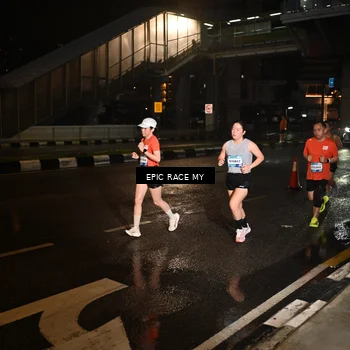 Runner Photo 7707656