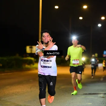 Runner Photo 7707659