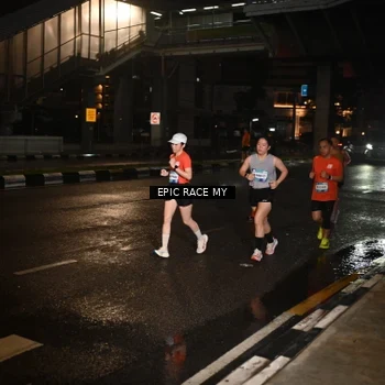 Runner Photo 7707660