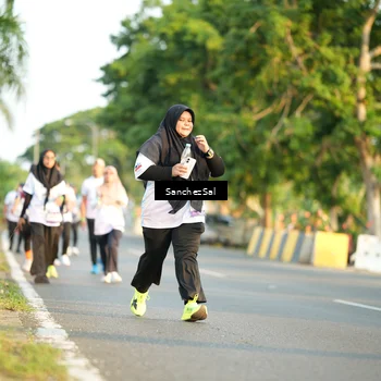 Runner Photo 7707667