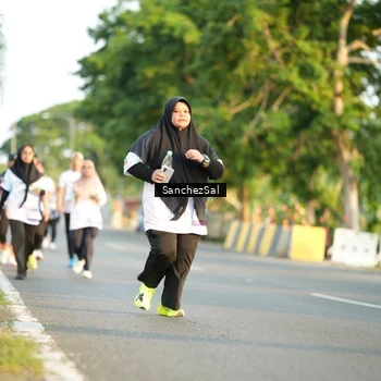 Runner Photo 7707668