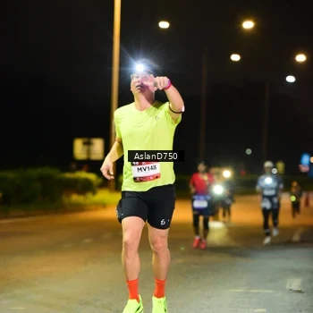 Runner Photo 7707675