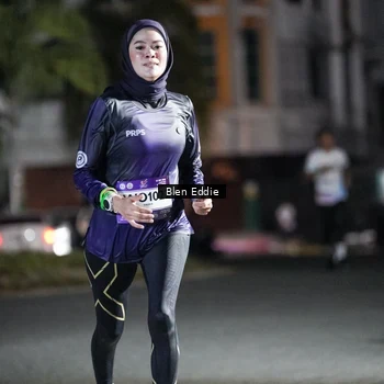 Runner Photo 7707678