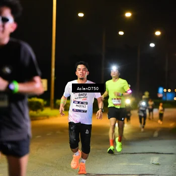 Runner Photo 7707680
