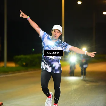 Runner Photo 7707688