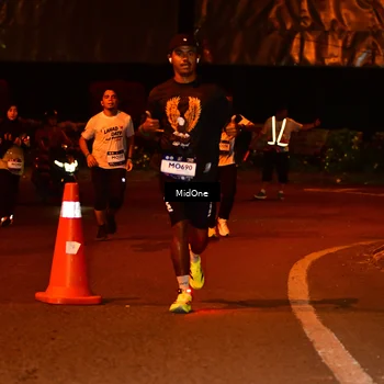 Runner Photo 7707696