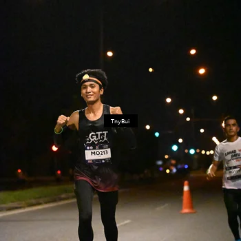 Runner Photo 7707699