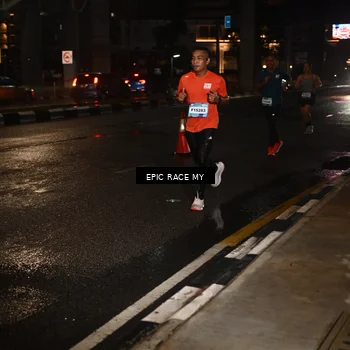 Runner Photo 7707705