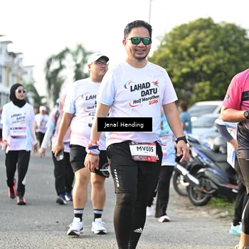 Runner Photo 7707733