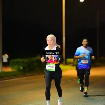 Runner Photo 7707741
