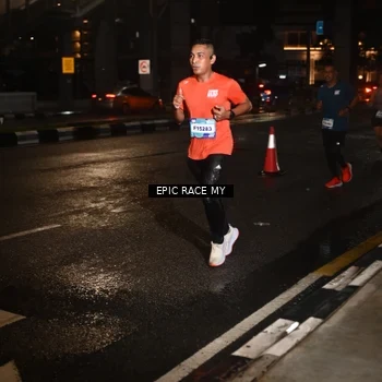 Runner Photo 7707742