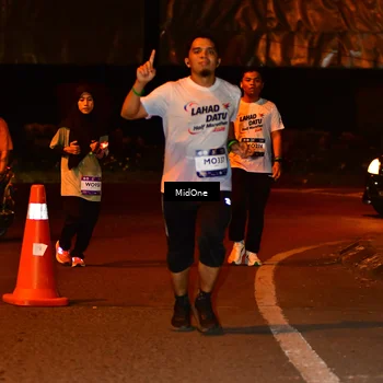 Runner Photo 7707745
