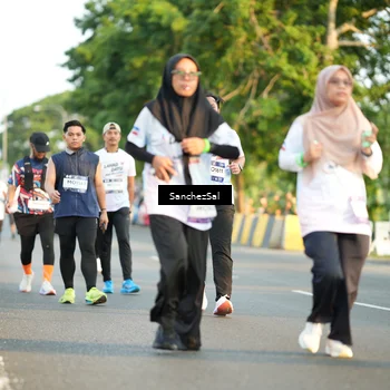 Runner Photo 7707752