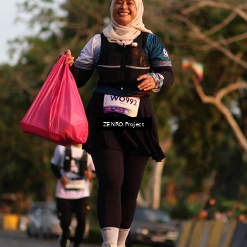 Runner Photo 7707773