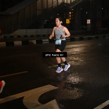 Runner Photo 7707779