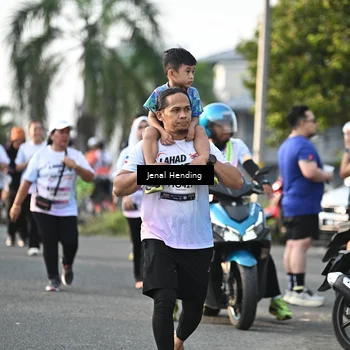 Runner Photo 7707785