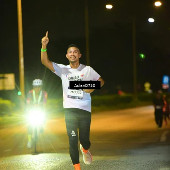 Runner Photo 7707786