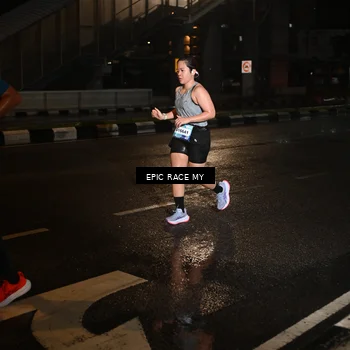 Runner Photo 7707791