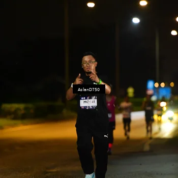 Runner Photo 7707795
