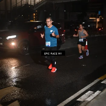 Runner Photo 7707808