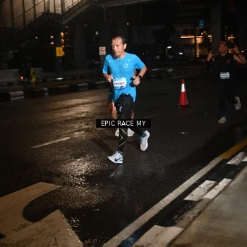 Runner Photo 7707818