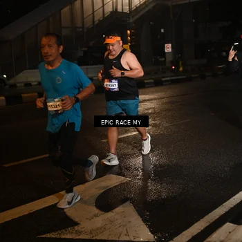 Runner Photo 7707824