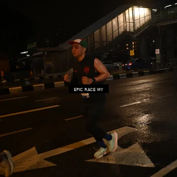 Runner Photo 7707835