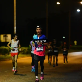 Runner Photo 7707837