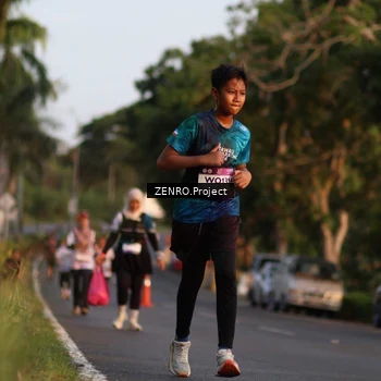 Runner Photo 7707839